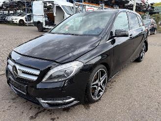 rozbiórka samochody osobowe Mercedes B-klasse W246 2013/1