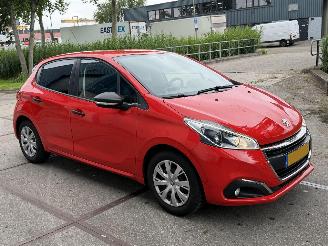 Peugeot 208 1.2 Blue Lease 2017 Navi Airco 5DRS picture 5