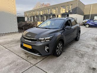uszkodzony samochody osobowe Kia Stonic 1.0 T-GDI MHEV DynamicPlusLIne -AUTOMAAT-NAVI-CAMERA-PDC 2023/6