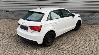 Audi A1 A1 Sportback (8XA/8XF), Hatchback 5-drs, 2011 / 2018 1.0 TFSI Ultra 12V picture 6