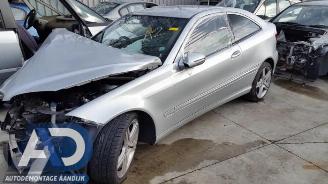 Vrakbiler auto Mercedes Clc-klasse CLC (C203), Hatchback, 2008 / 2011 1.8 180 Kompressor 16V 2010/3