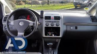 Volkswagen Touran Touran (1T1/T2), MPV, 2003 / 2010 2.0 TDI DPF Cross Touran picture 10