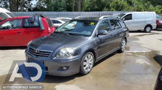 skadebil auto Toyota Avensis Avensis Wagon (T25/B1E), Combi, 2003 / 2008 2.2 D-4D 16V D-CAT 2006/4