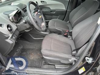 Chevrolet Aveo Aveo (300), Hatchback, 2006 / 2015 1.2 16V picture 9