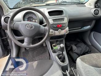 Toyota Aygo Aygo (B10), Hatchback, 2005 / 2014 1.0 12V VVT-i picture 11