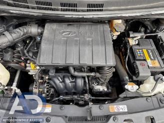 Hyundai I-10 i10 (B5), Hatchback, 2013 / 2019 1.0 12V picture 10