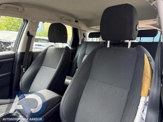 Land Rover Discovery Sport Discovery Sport (LC), Terreinwagen, 2014 2.0 TD4 180 16V picture 11