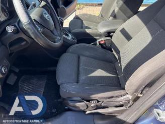 Opel Zafira Zafira Tourer (P12), MPV, 2011 / 2019 2.0 CDTI 16V 170 Ecotec picture 12