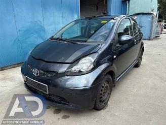 Salvage car Toyota Aygo Aygo (B10), Hatchback, 2005 / 2014 1.0 12V VVT-i 2006