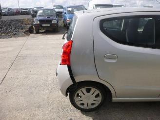 Nissan Pixo 1.0 picture 11