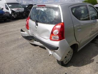 Nissan Pixo 1.0 picture 7