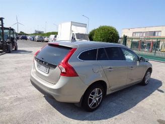 Volvo V-60 1.6D  D4162T picture 2