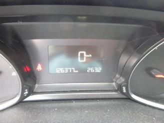 Peugeot 308 STYLE 1.2 picture 17