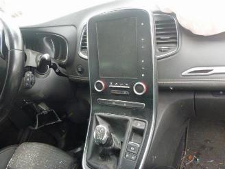 Renault Scenic 1.5 DCI INTENSE picture 24