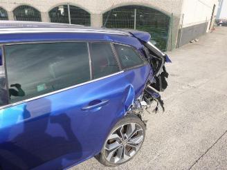 Renault Mégane Grandtour 1.2T   GT LINE picture 9