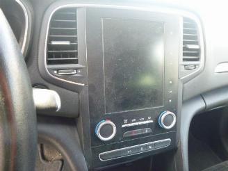 Renault Mégane Grandtour 1.2T   GT LINE picture 19