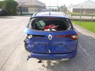 Renault Mégane Grandtour 1.2T   GT LINE picture 10