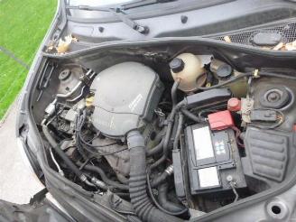 Renault Kangoo 1.4 AUTOMATIQUE picture 12