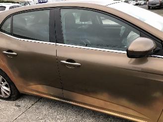 Renault Mégane 1.2 TCE  H5F408 picture 11