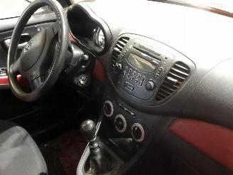 Hyundai I-10 1.1  CRDI picture 5