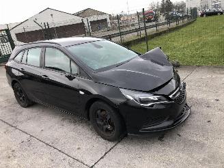 Opel Astra 1.6 CDTI picture 3