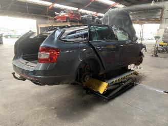 Skoda Octavia  picture 12