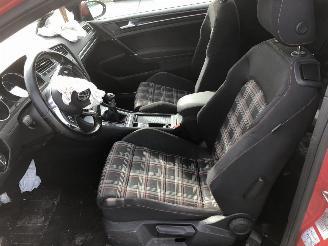 Volkswagen Golf 2.0  GTI   TSI picture 6