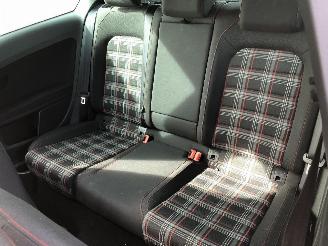 Volkswagen Golf 2.0  GTI   TSI picture 20