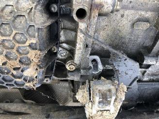 Volkswagen Golf 2.0  GTI   TSI picture 16