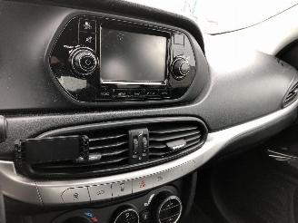 Fiat Tipo 1.6 MULTIJET  LOUNGE picture 20