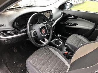 Fiat Tipo 1.6 MULTIJET  LOUNGE picture 17