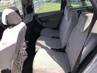 Citroën C4-picasso 1.6 HDI picture 15