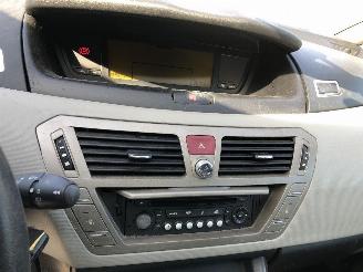 Citroën C4-picasso 1.6 HDI picture 11