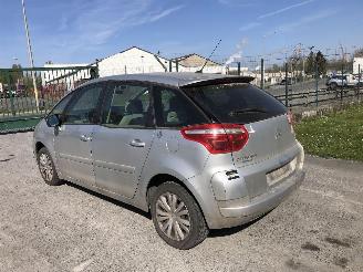 Citroën C4-picasso 1.6 HDI picture 4