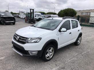 skadebil auto Dacia Sandero 0.9 STEPWAYH4F408 2016/4