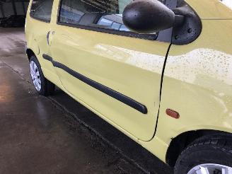 Renault Twingo 1.1 picture 6