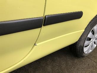 Renault Twingo 1.1 picture 10