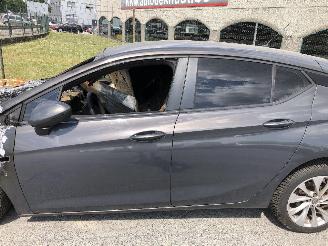 Opel Astra EDITION 1.6 CDTI picture 14