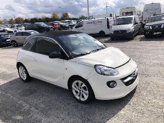 krockskadad bil auto Opel Adam 1.4 2017/6