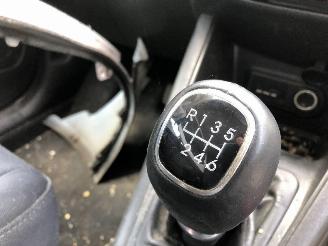 Hyundai Ix20 1.4 CRDI  D4FC picture 16