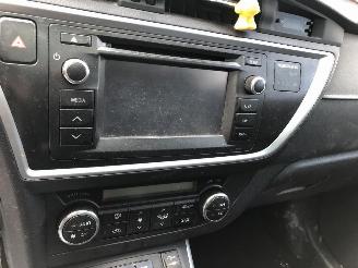 Toyota Auris 1.8 HYBRIDE 2ZR picture 20