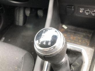 Renault Clio 1.0   ZEN picture 17