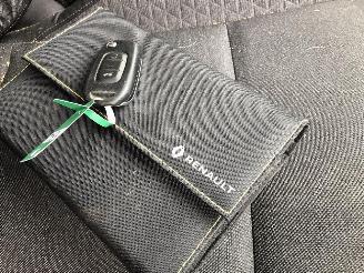 Renault Clio 1.0   ZEN picture 16