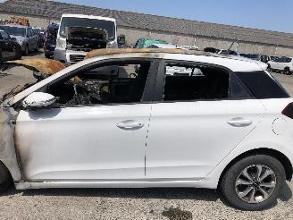 Hyundai I-20 1.2 picture 13