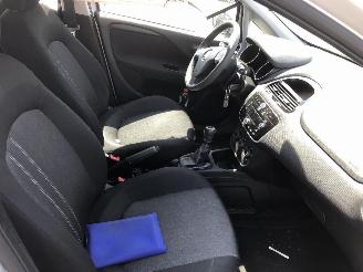 Fiat Punto 1.4 picture 6