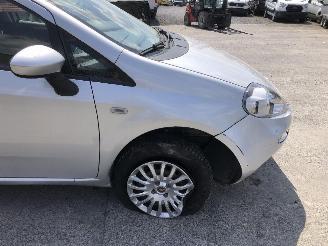 Fiat Punto 1.4 picture 12