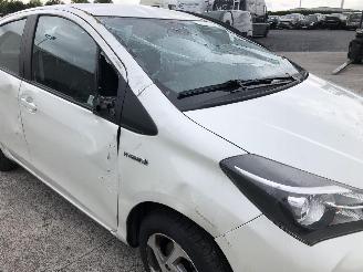 Toyota Yaris DYNAMIC picture 4