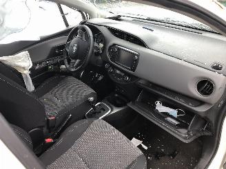 Toyota Yaris DYNAMIC picture 7