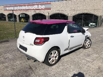 Vrakbiler auto Citroën DS3 SO CHIC 1.6 HDI 2011/10