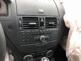 Mercedes C-klasse V6  AVANTGARDE picture 12